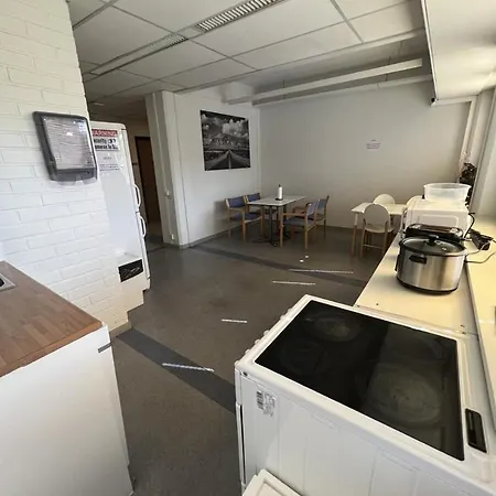 Office House Services 660 Hostel